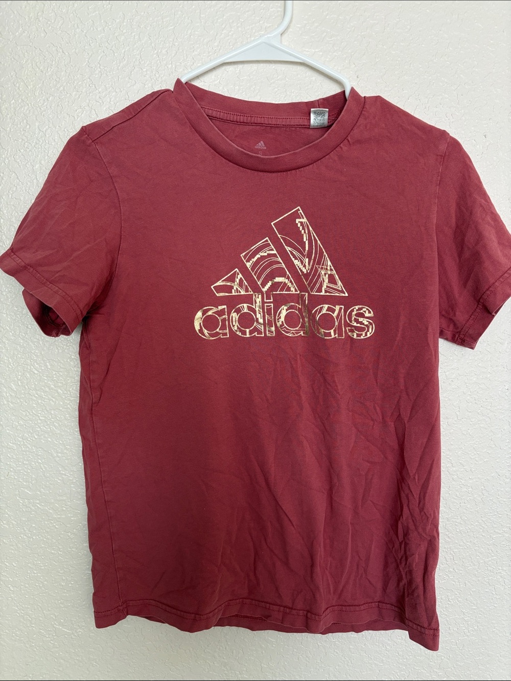 adidas Burgundy Tee with Patterned Logo